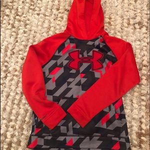 Under Armour boys pullover hoodie size large